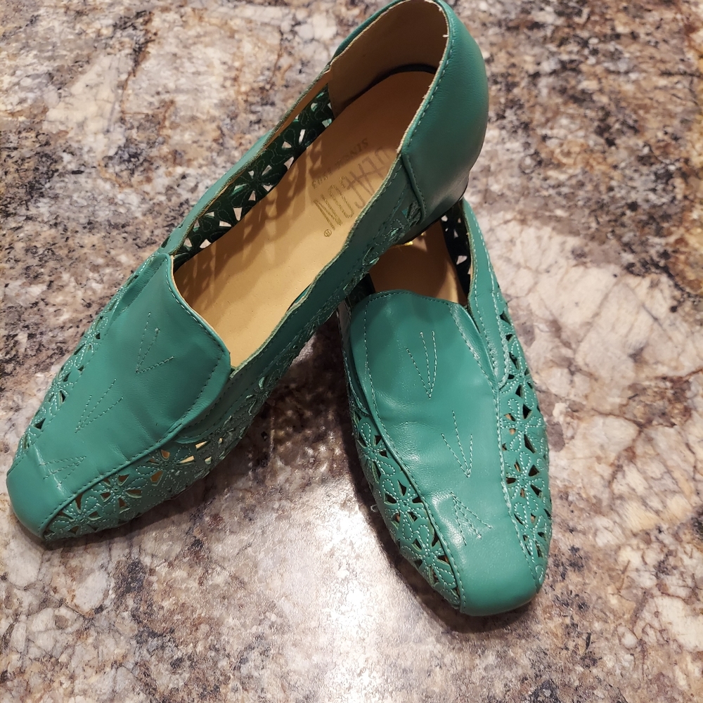 Beacon Turquoise Womans Flats